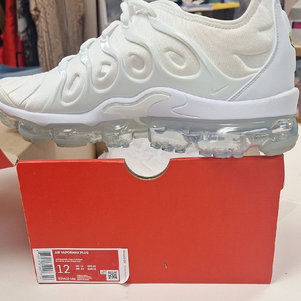 Nike Air VaporMax Plus in White and Platinum